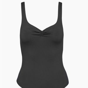 NWT Babaton contour sweetheart neckline bodysuit